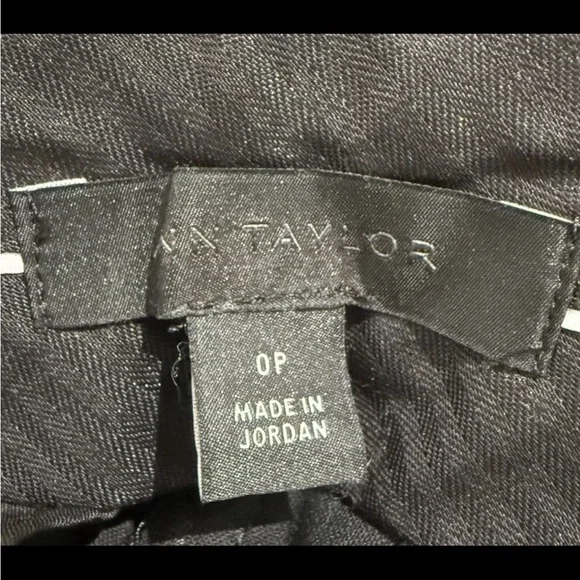 Ann Taylor The Petite Ankle Pant in Seasonless Stretch Core Black 0P New - Picture 4 of 7